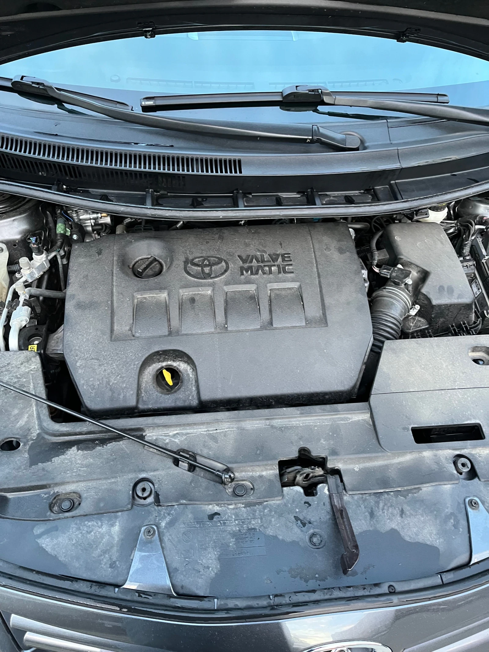 Toyota Auris, снимка 9 - Автомобили и джипове - 54568223