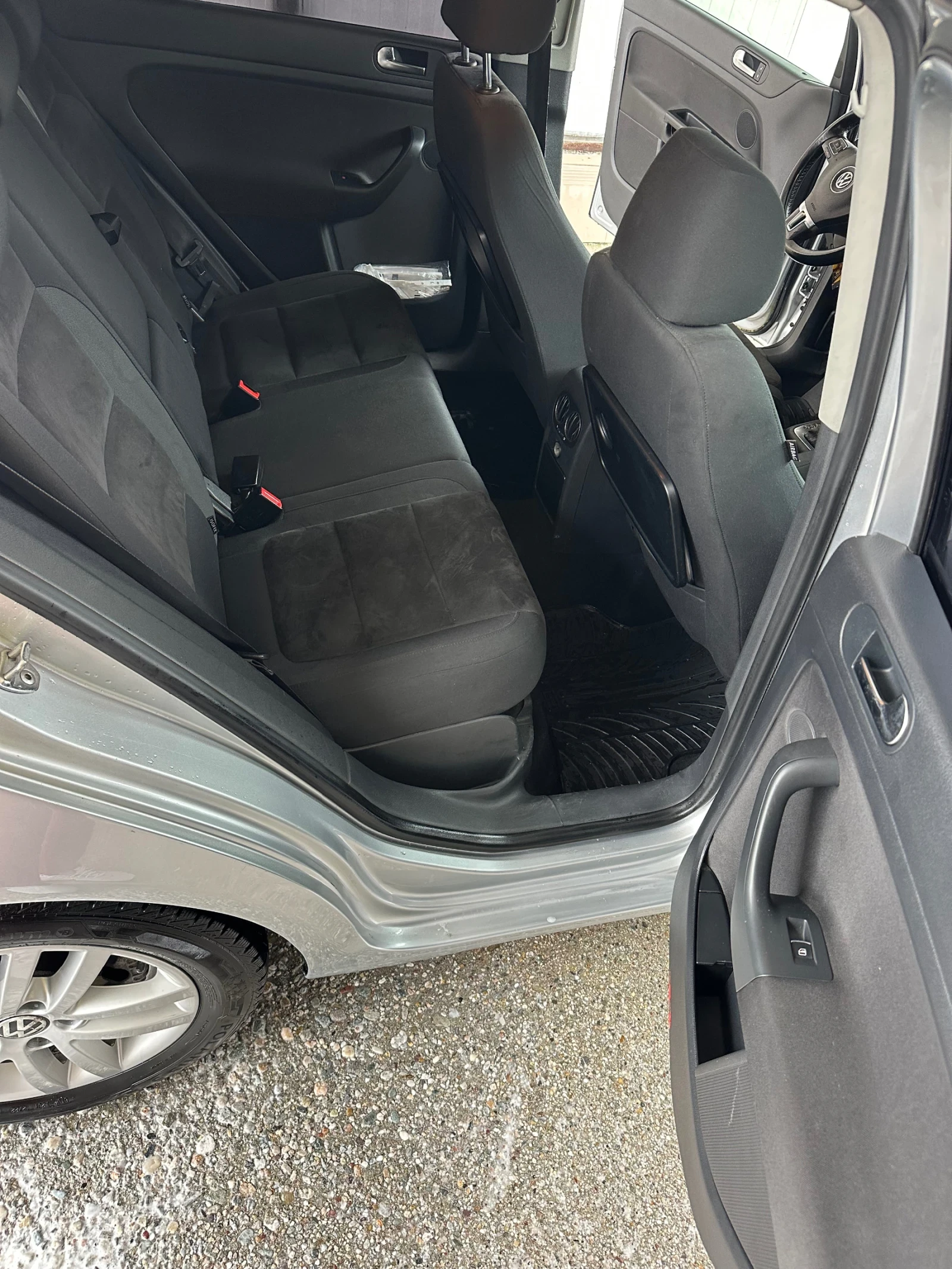 VW Golf Plus, снимка 9 - Автомобили и джипове - 54730303
