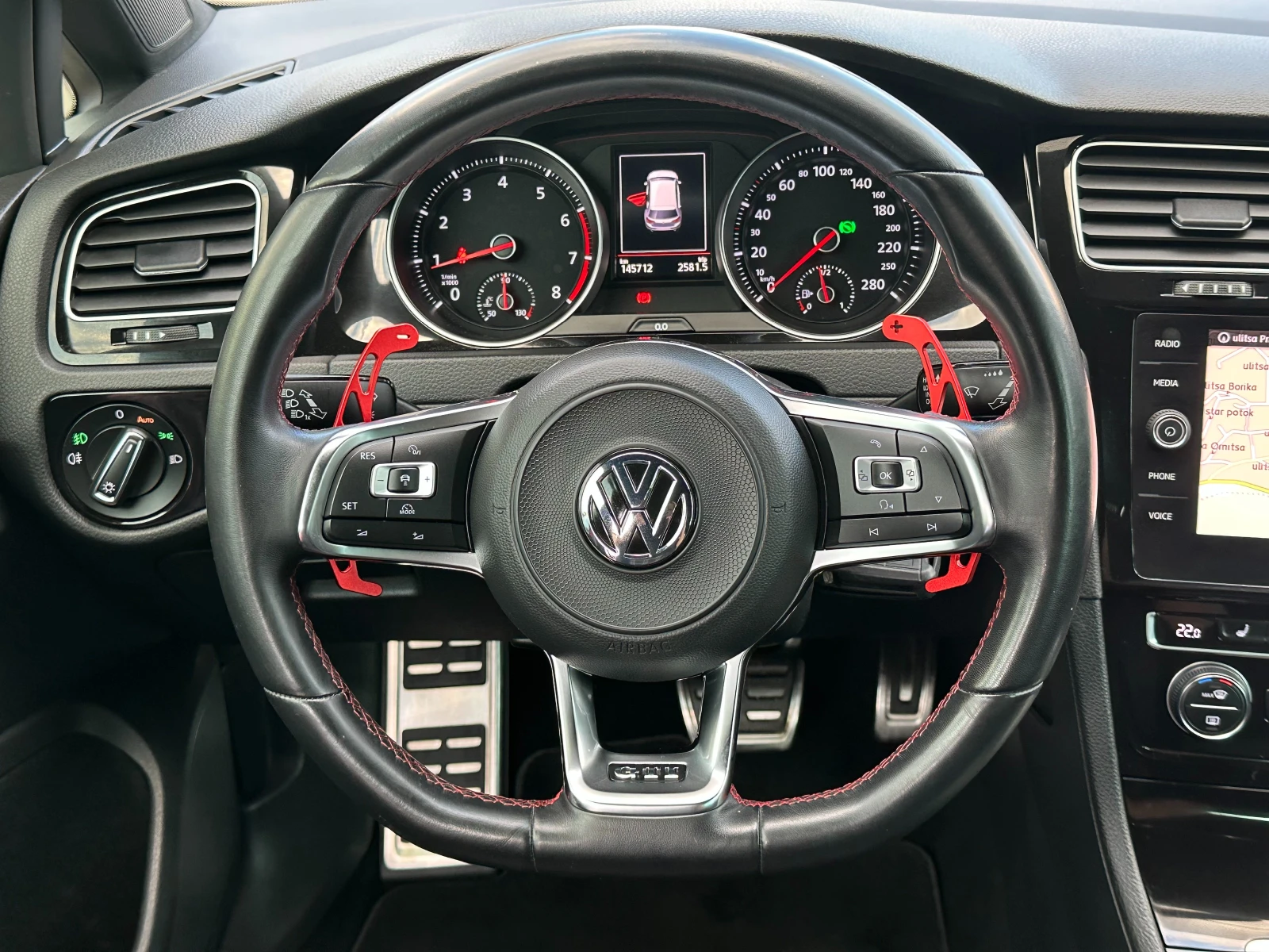 VW Golf 2.0GTi-7.5-FACELIFT-NAVI-LED-DIST-PDC-AUTOMAT-EUR6, снимка 9 - Автомобили и джипове - 55067647