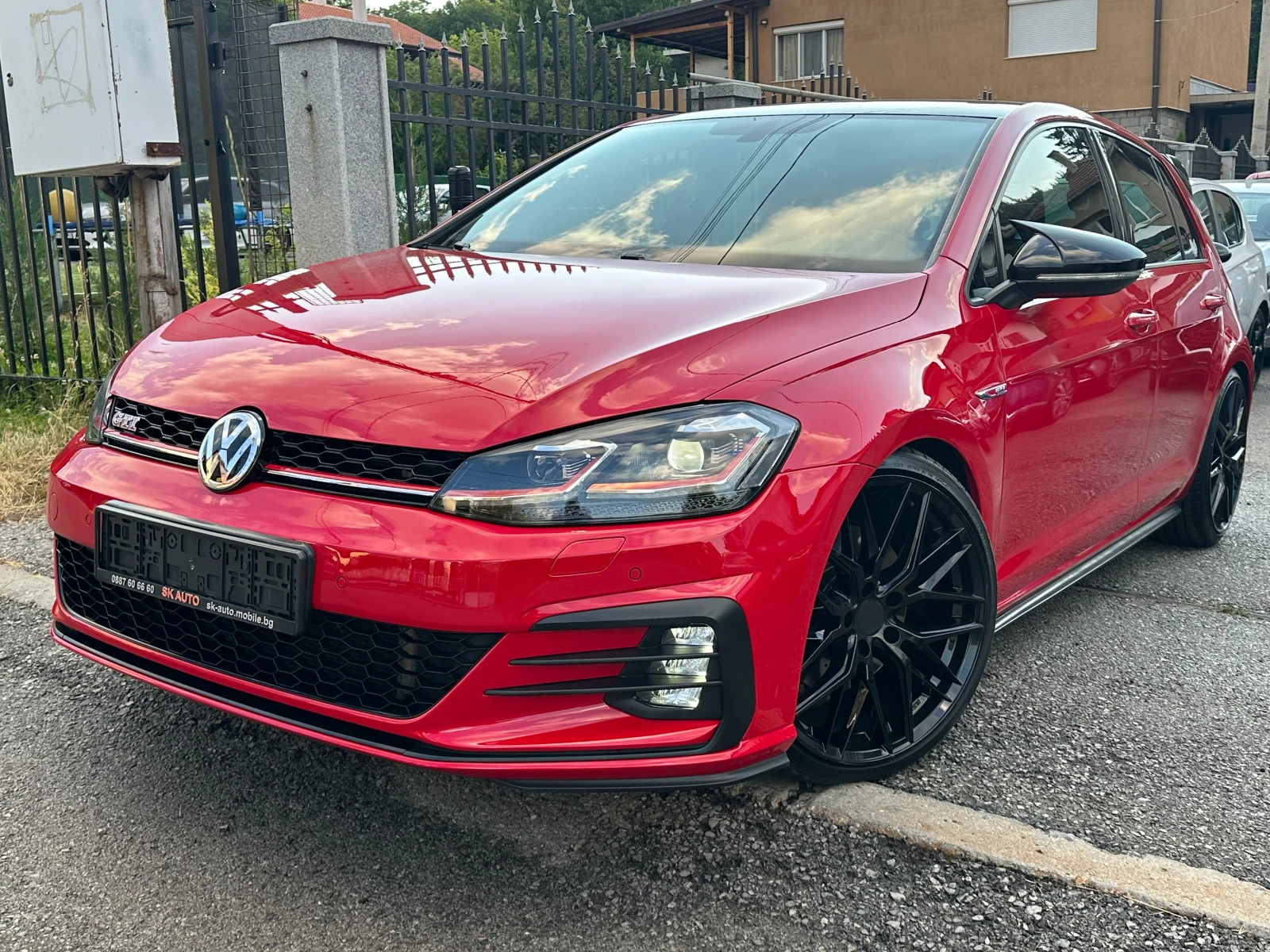 VW Golf 2.0GTi-7.5-FACELIFT-NAVI-LED-DIST-PDC-AUTOMAT-EUR6