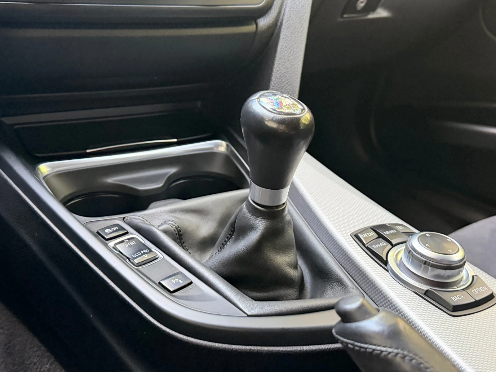 BMW 318 d / M-OPTIC, снимка 14 - Автомобили и джипове - 55311430