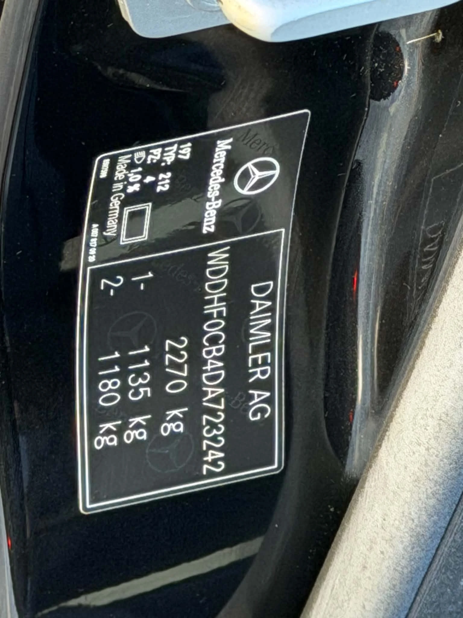 Mercedes-Benz E 220 AVANTGARDE, снимка 16 - Автомобили и джипове - 55676513
