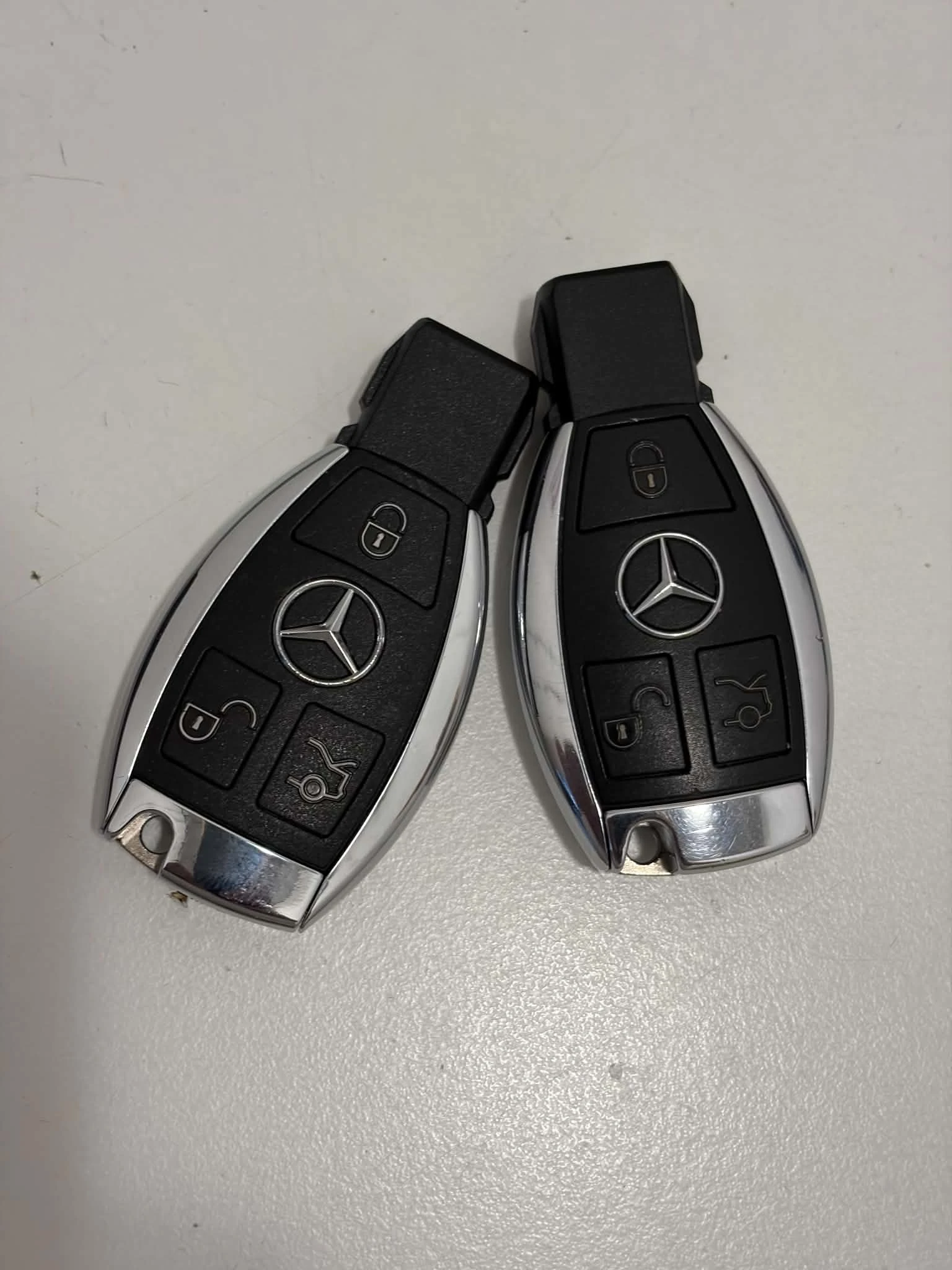 Mercedes-Benz E 220 AVANTGARDE, снимка 17 - Автомобили и джипове - 55676513