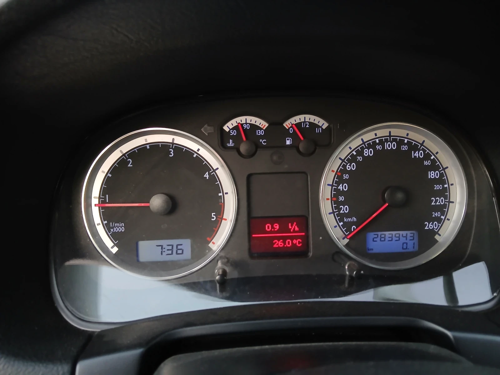 VW Golf 1.9tdi-90, снимка 10 - Автомобили и джипове - 55783093