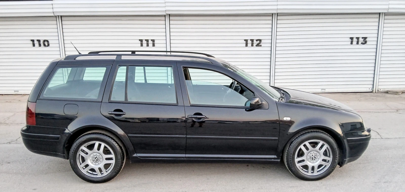 VW Golf 1.9tdi-90, снимка 5 - Автомобили и джипове - 55783093