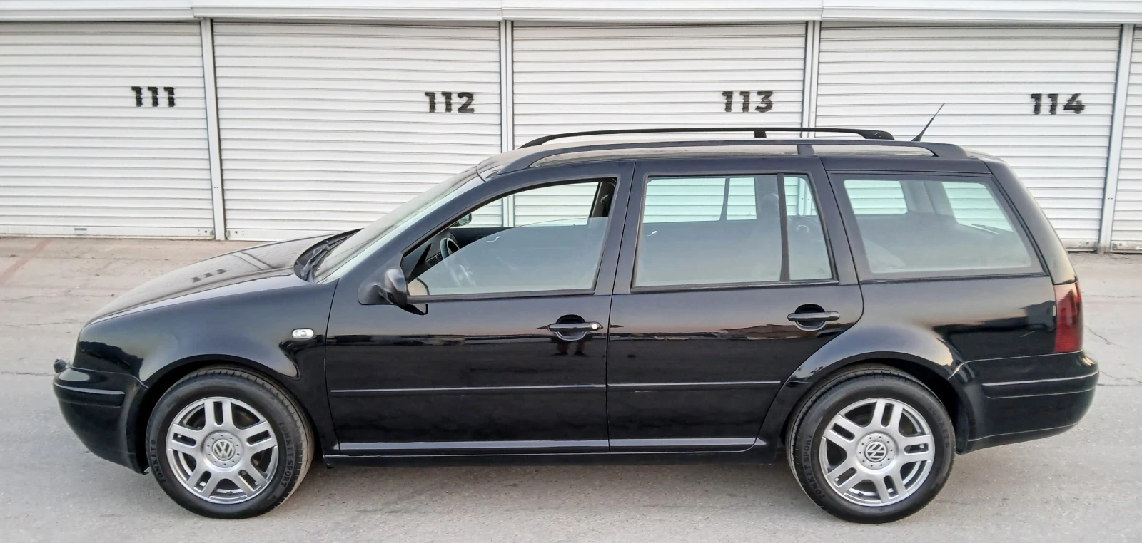 VW Golf 1.9tdi-90, снимка 6 - Автомобили и джипове - 55783093
