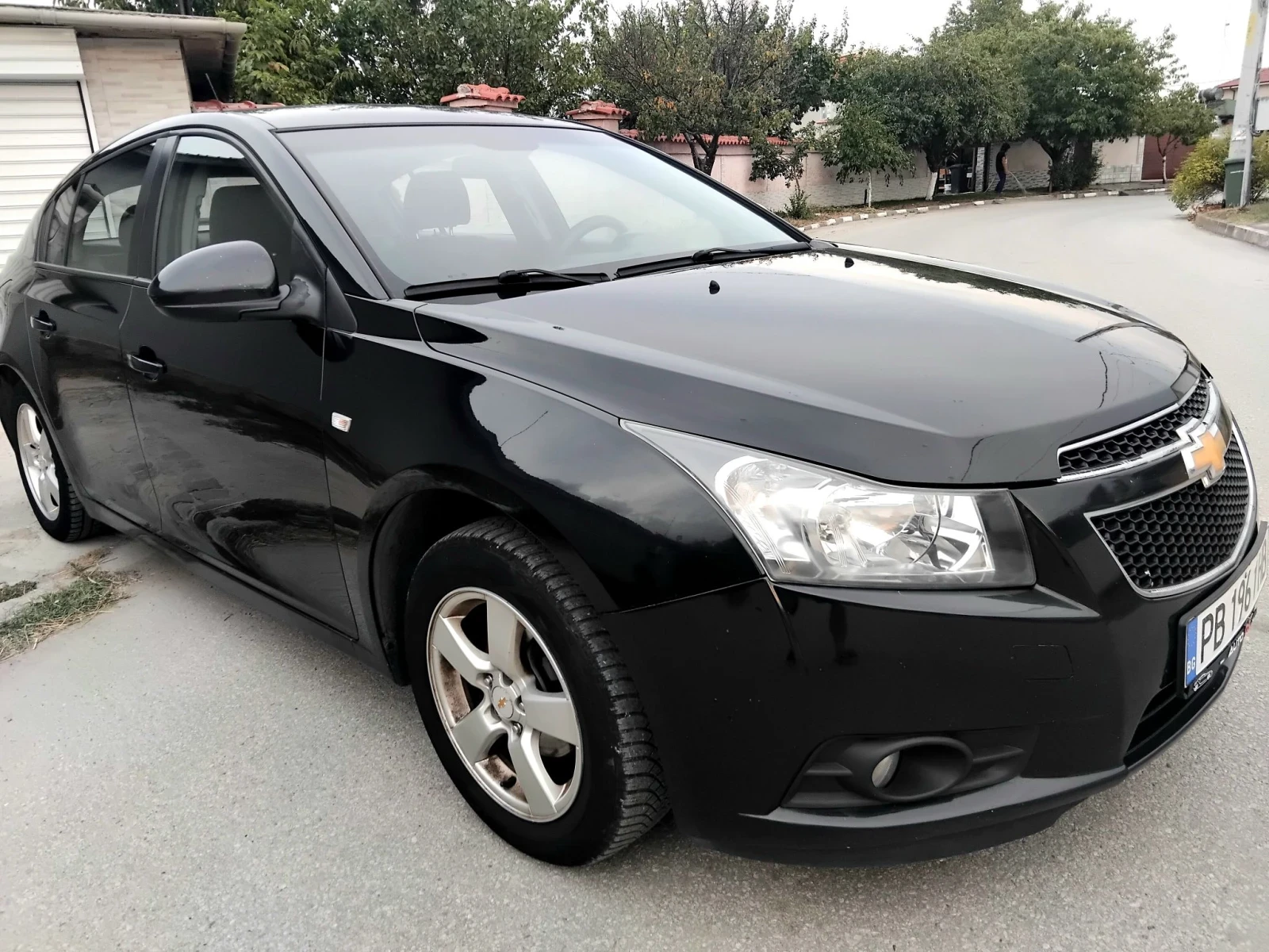 Chevrolet Cruze 1.6I.16V.+ КЛИМА + ГАЗ. 2012г, снимка 6 - Автомобили и джипове - 55984181