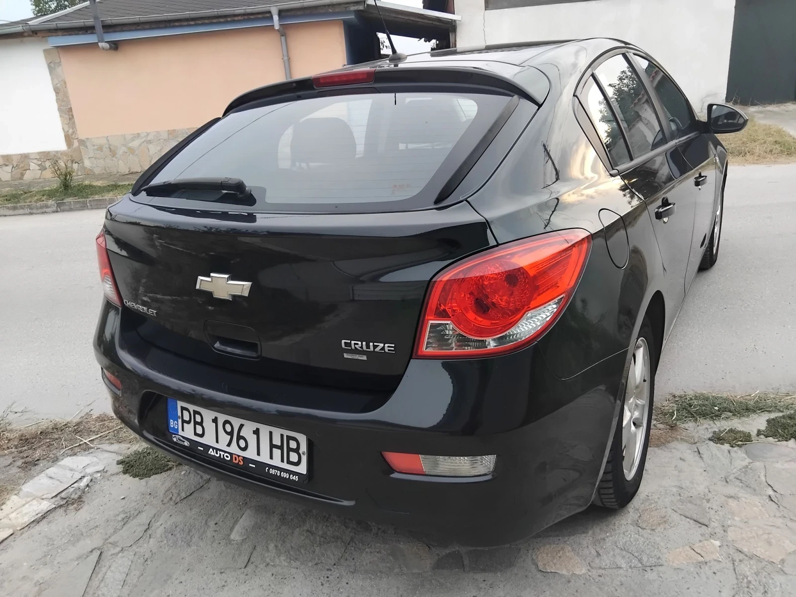 Chevrolet Cruze 1.6I.16V.+ КЛИМА + ГАЗ. 2012г, снимка 4 - Автомобили и джипове - 55984181