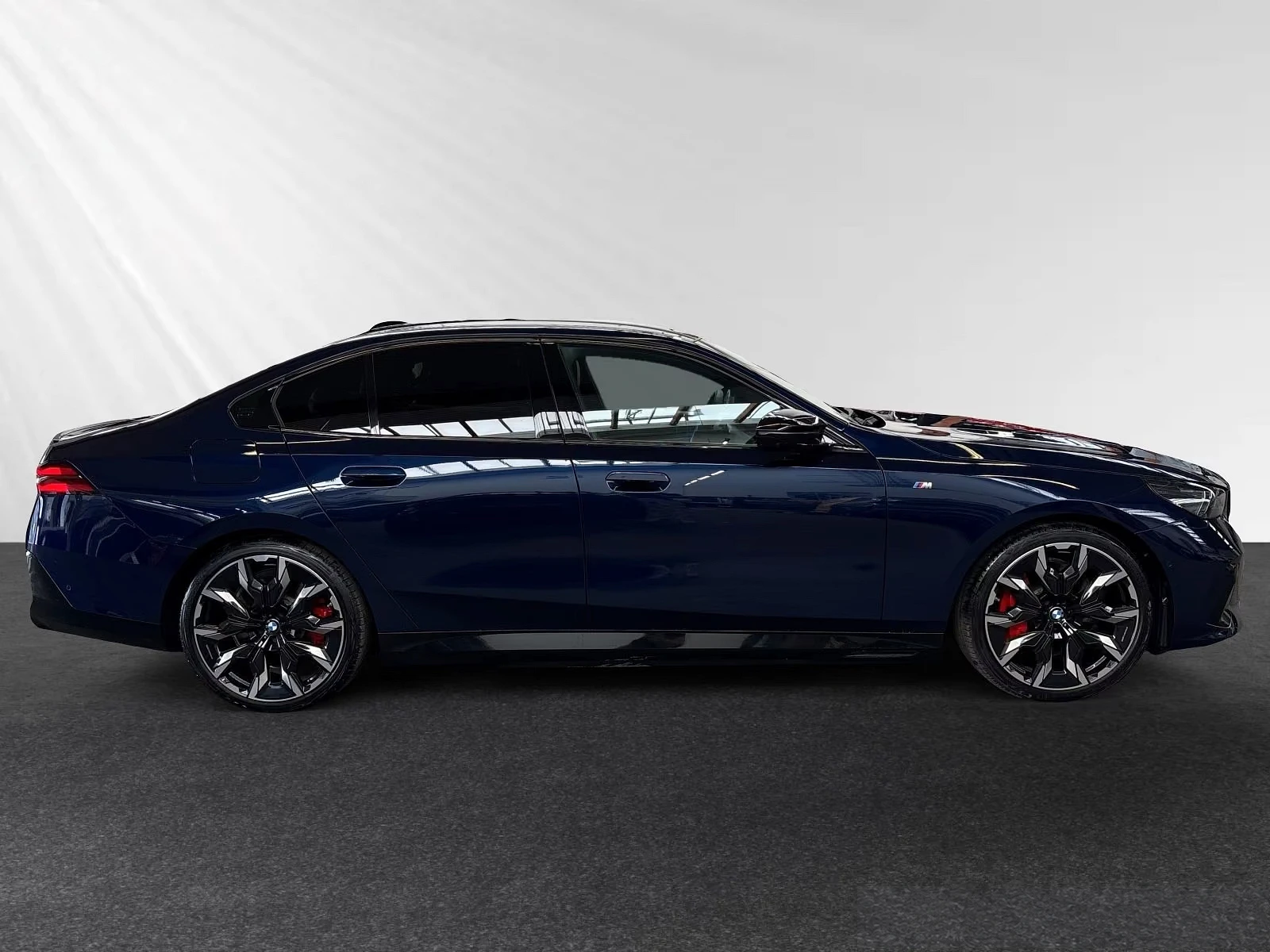 BMW i5 M60/xDrive/M-SPORT PRO/ICONIC GLOW/B&W/HUD/PANO/ | Mobile.bg � ����������� 5