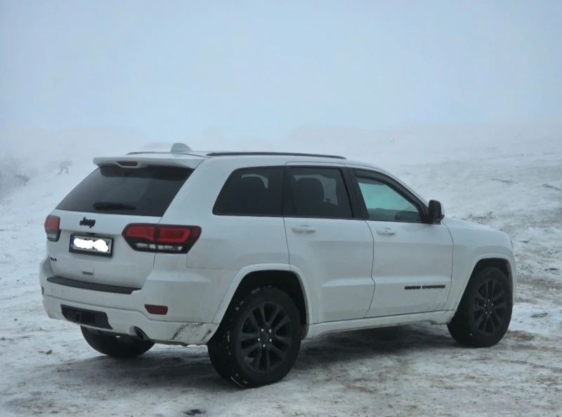 Jeep Grand cherokee 3.6 Altitude, снимка 3 - Автомобили и джипове - 48019331