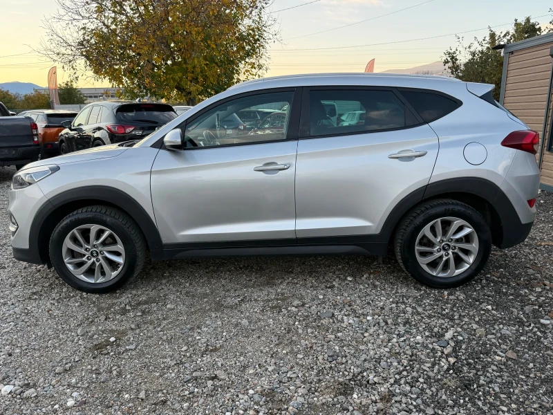 Hyundai Tucson Регистриран/Обслужен/Автоматик, снимка 2 - Автомобили и джипове - 52394486