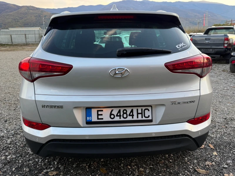 Hyundai Tucson Регистриран/Обслужен/Автоматик, снимка 4 - Автомобили и джипове - 52394486