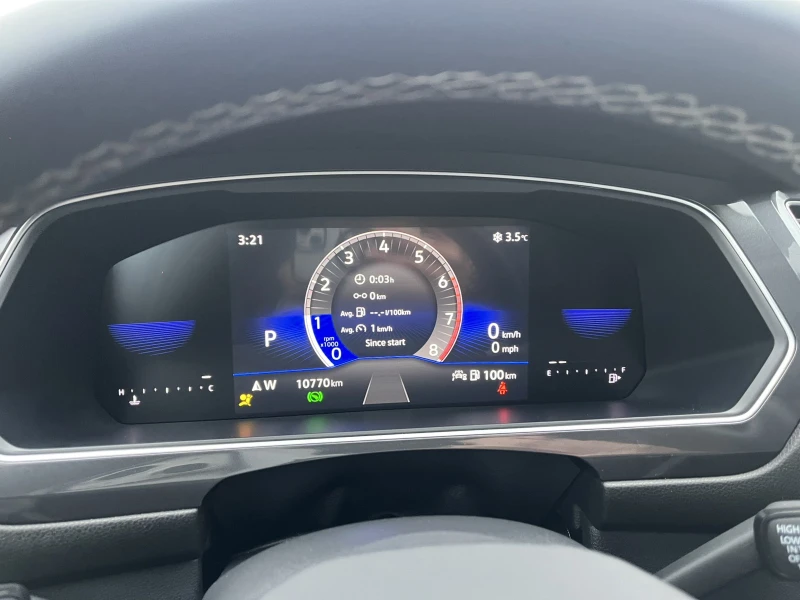 VW Tiguan 2.0 BENZ, снимка 12 - Автомобили и джипове - 53259769