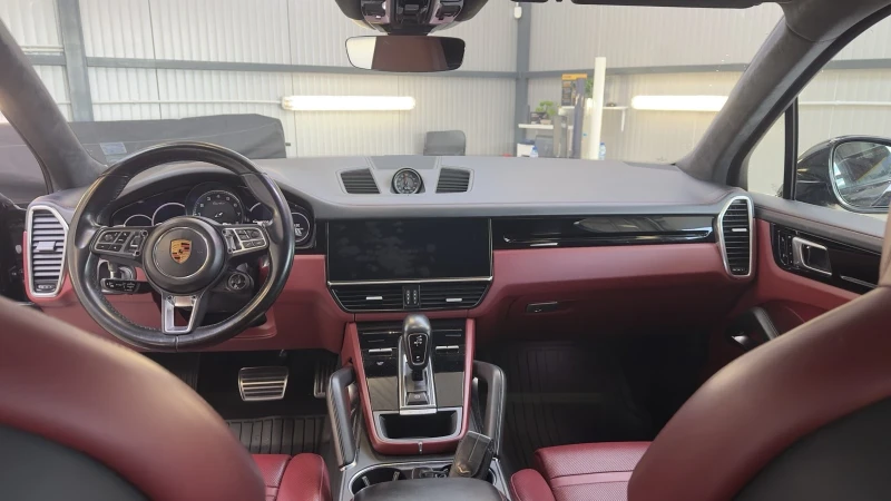 Porsche Cayenne Turbo, снимка 13 - Автомобили и джипове - 53486694