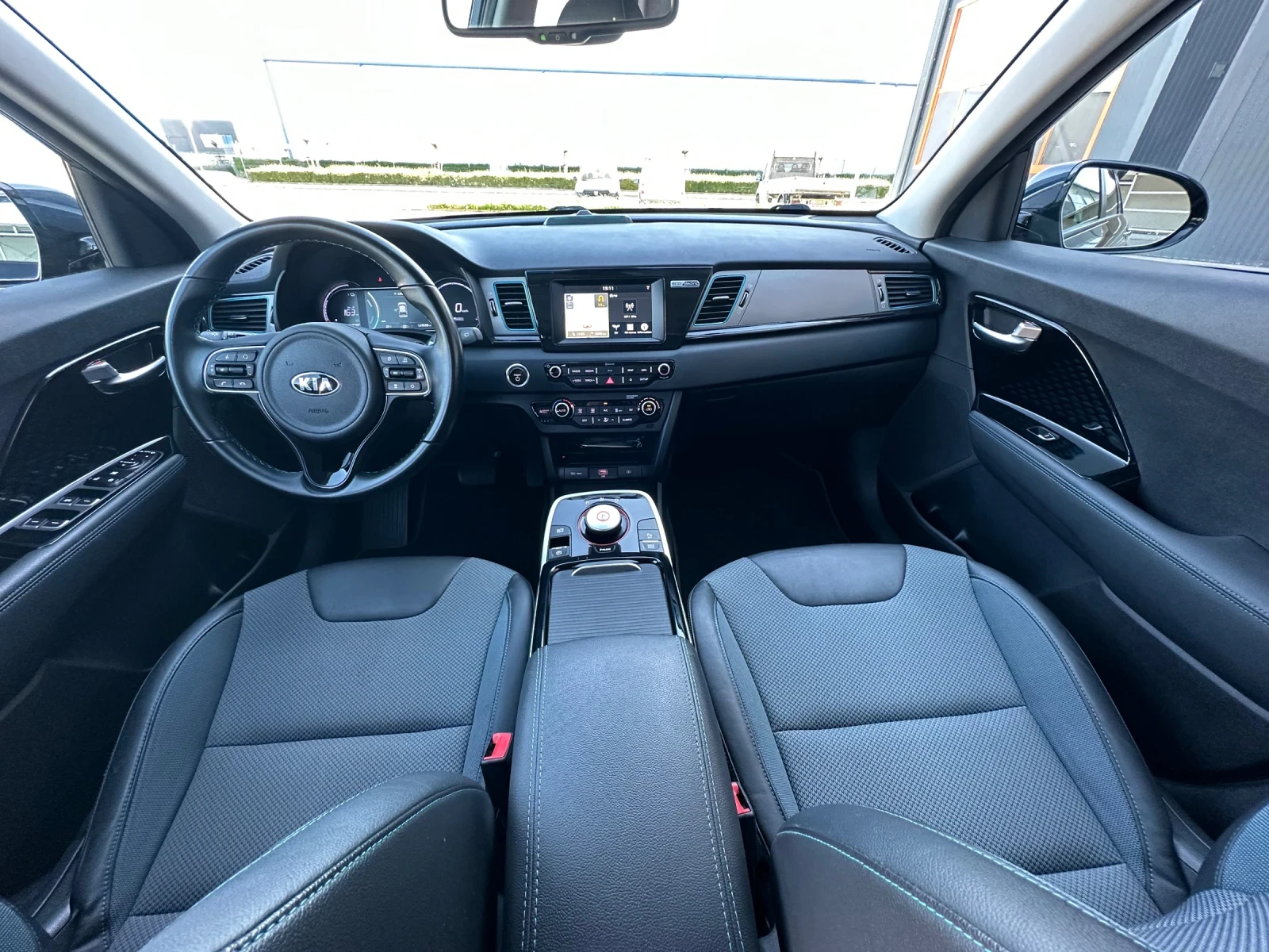 Kia Niro 64kw Active 100% SoH НАЛИЧНА , снимка 6 - Автомобили и джипове - 53957110