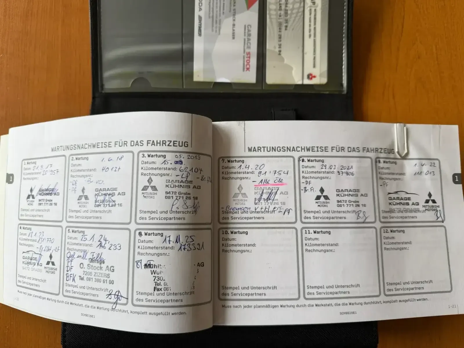 Mitsubishi Outlander 2.2DID Style  4X4 / AВТОМАТИК / С ГАРАНЦИЯ! 7места, снимка 17 - Автомобили и джипове - 54088463