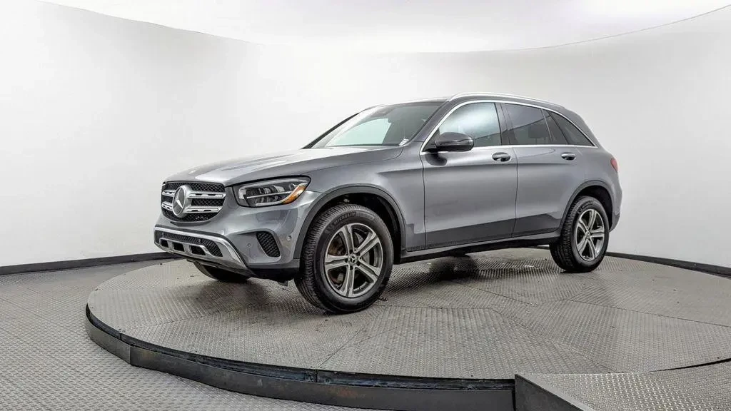 Mercedes-Benz GLC 300 4Matic* Панорама* Дигитален кокпит, снимка 2 - Автомобили и джипове - 54441682