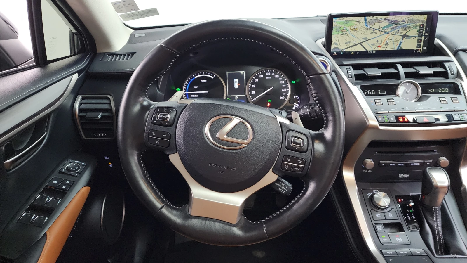 Lexus NX 300h Executive, снимка 7 - Автомобили и джипове - 54604317