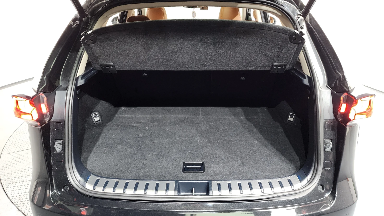 Lexus NX 300h Executive, снимка 14 - Автомобили и джипове - 54604317