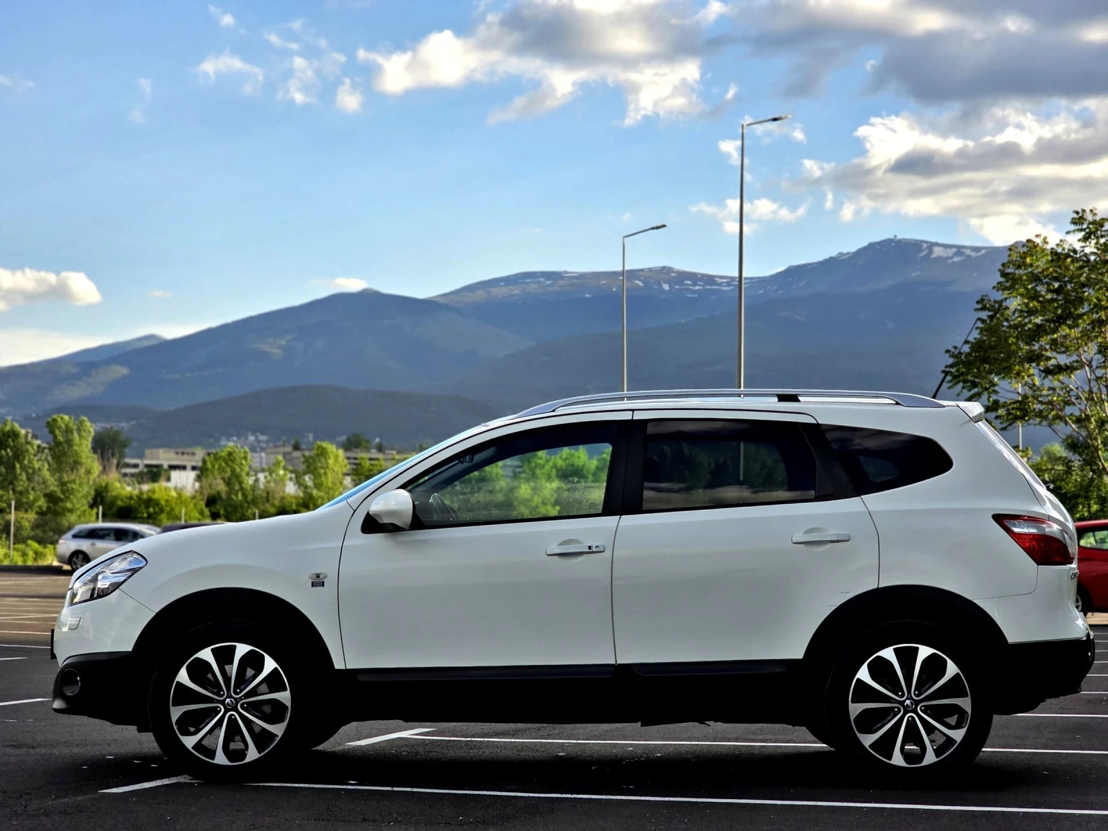 Nissan Qashqai Tekna 2.0i 4x4 6+ 1 ����� ������ � �����  | Mobile.bg � ����������� 10