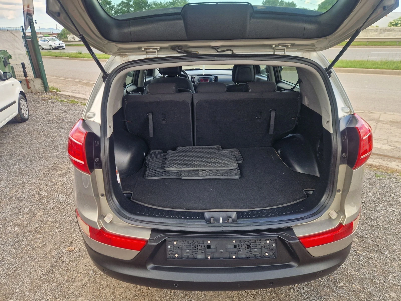 Kia Sportage 2.0CRDI 136HP.4X4 ITALIA, снимка 10 - Автомобили и джипове - 54747496