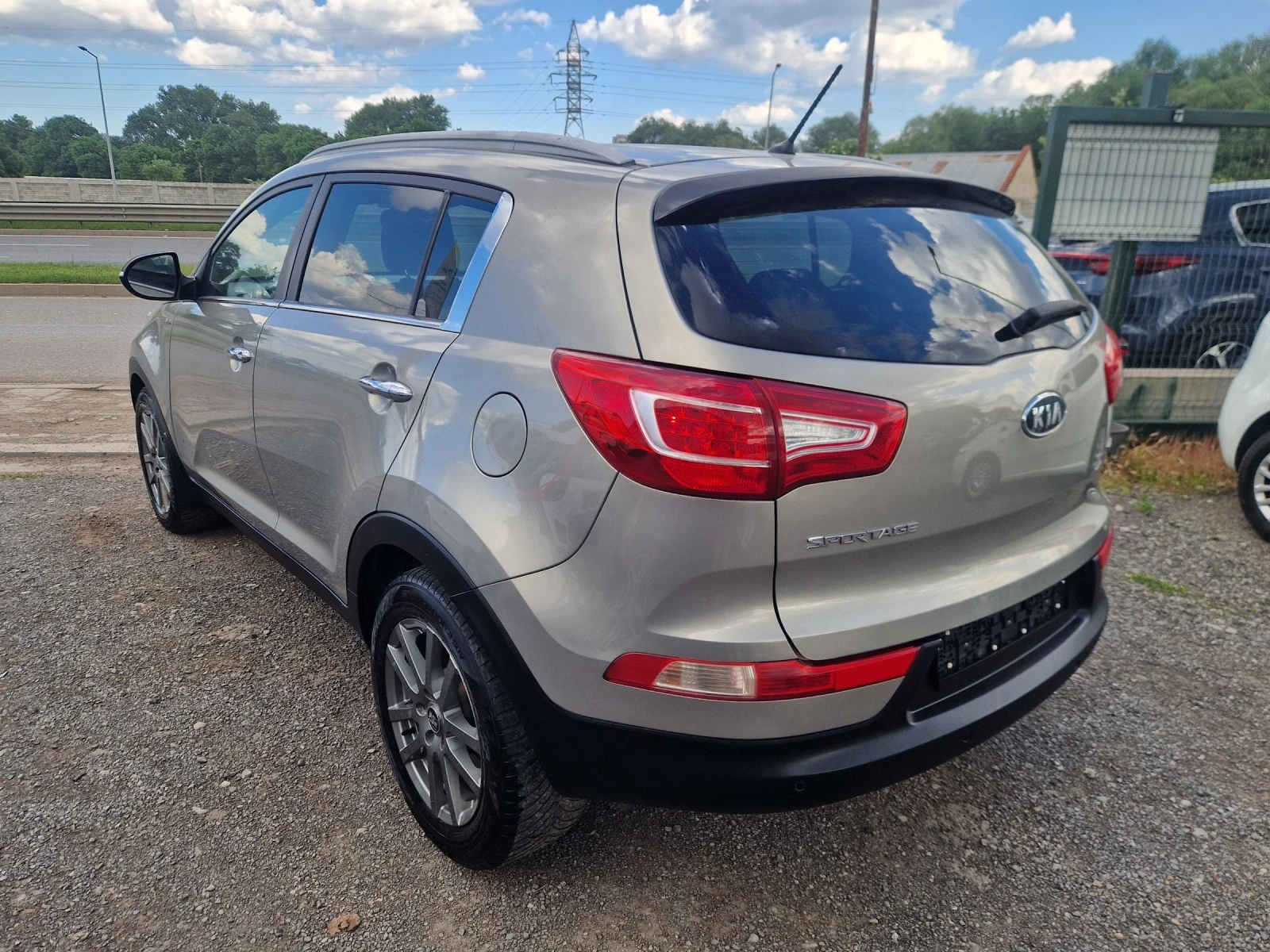 Kia Sportage 2.0CRDI 136HP.4X4 ITALIA, снимка 3 - Автомобили и джипове - 54747496