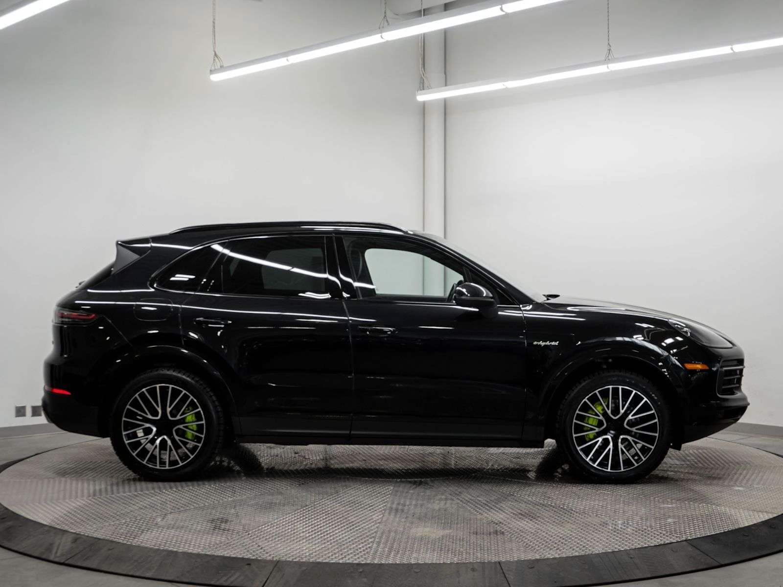 Porsche Cayenne E-Hybrid Xpel, Great Specs, Full, снимка 6 - Автомобили и джипове - 54805436