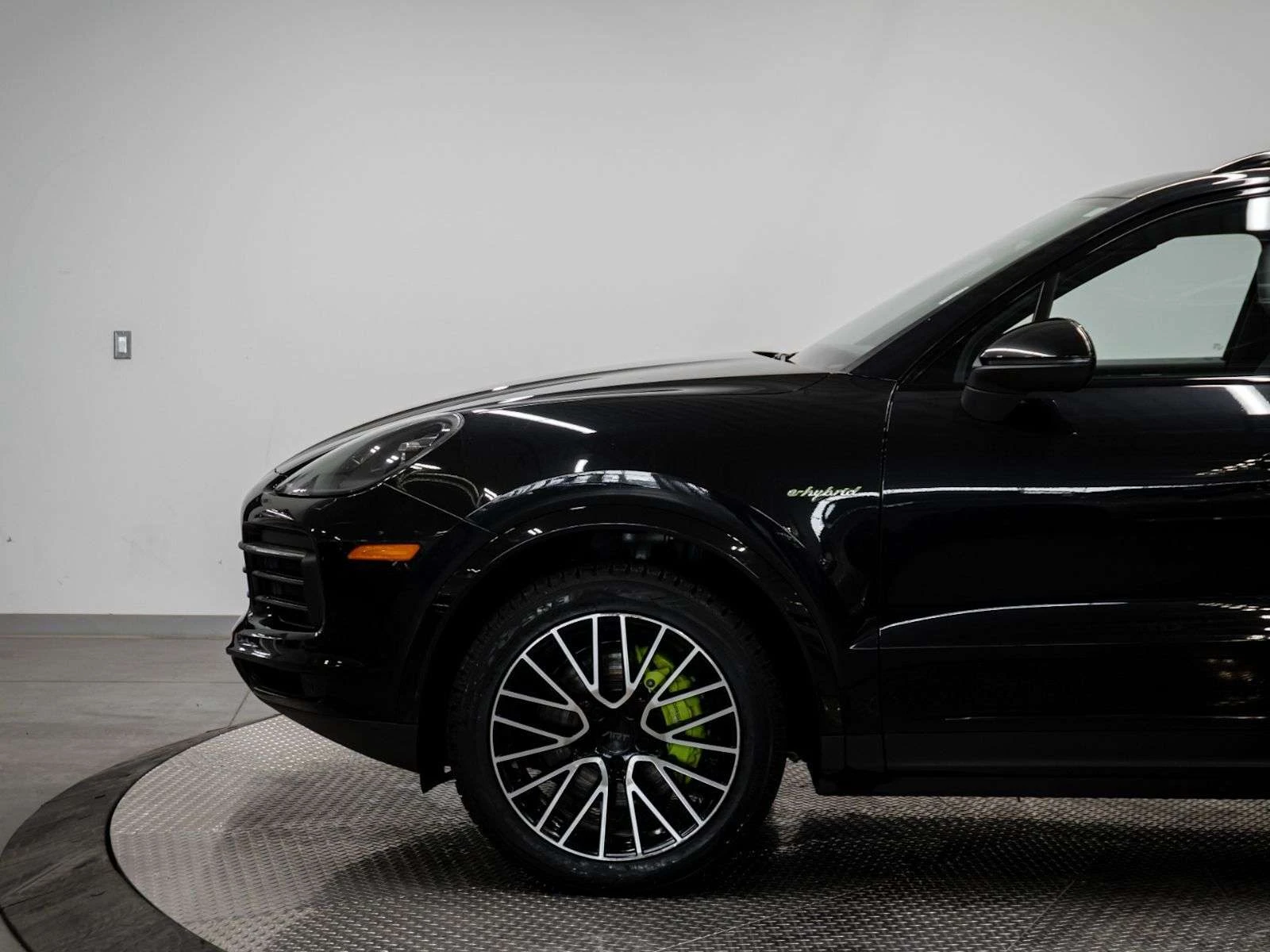 Porsche Cayenne E-Hybrid Xpel, Great Specs, Full, снимка 7 - Автомобили и джипове - 54805436