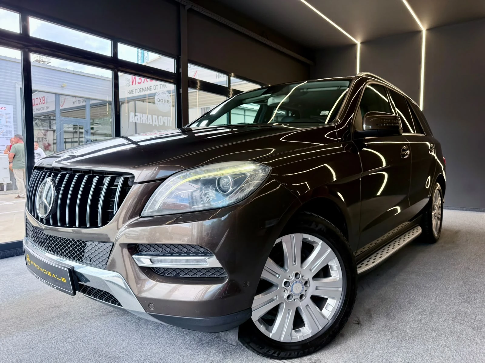 Mercedes-Benz ML 350 AMG* 4M* Bluetec* Blind Spot Assist*  ЛИЗИНГ , снимка 3 - Автомобили и джипове - 55395822