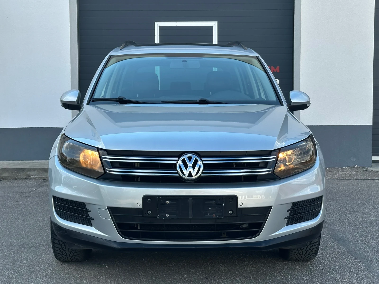 VW Tiguan 2.0TDI PANORAMA, снимка 8 - Автомобили и джипове - 55410514