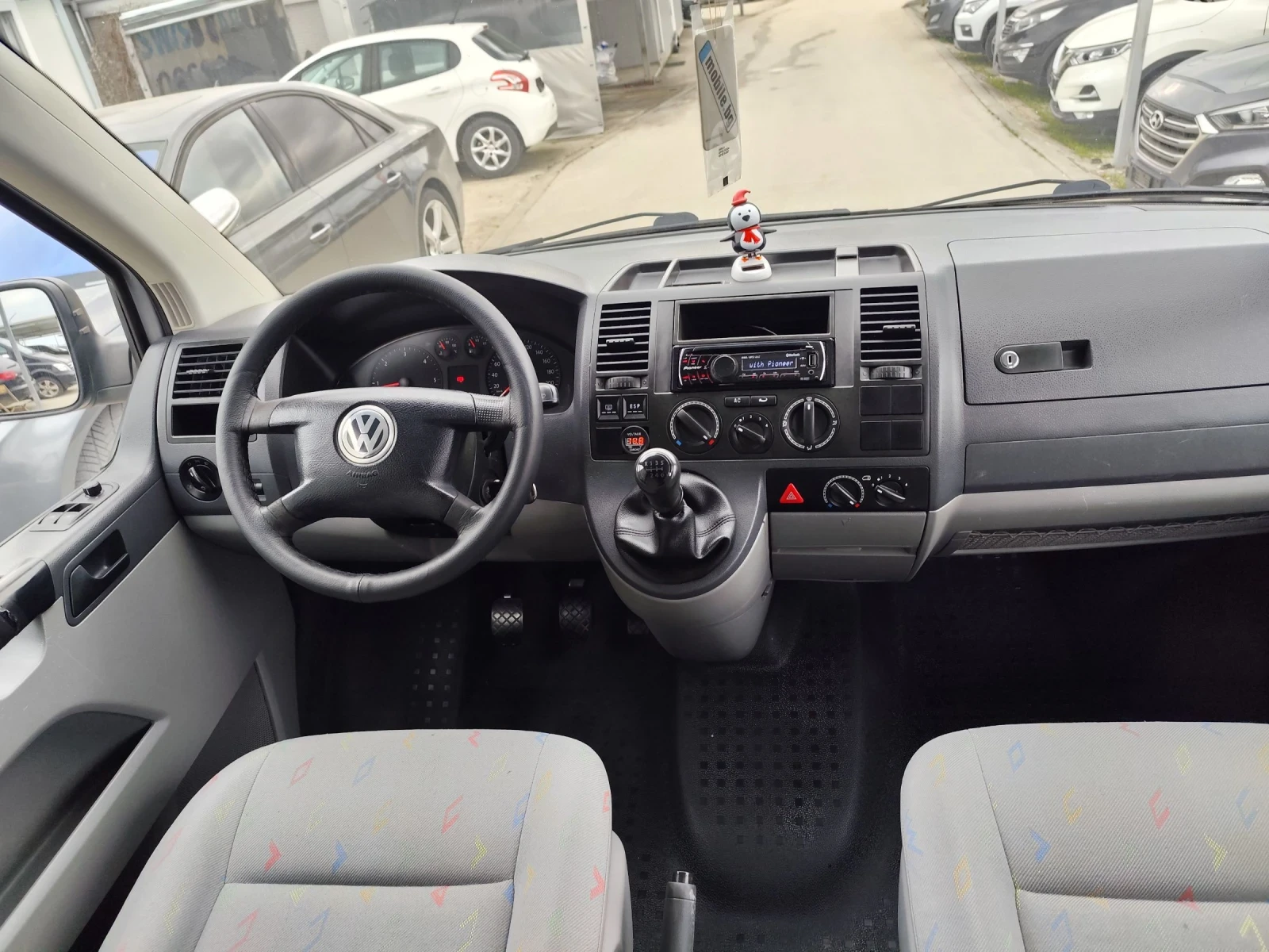 VW T5 2.5 4MOTION Швейцария , снимка 7 - Бусове и автобуси - 54058186