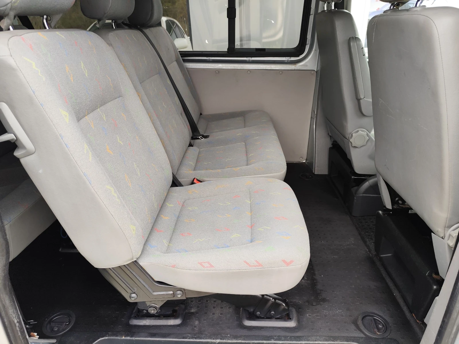 VW T5 2.5 4MOTION Швейцария , снимка 16 - Бусове и автобуси - 54058186