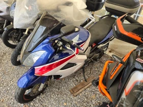 ������ Honda Vfr