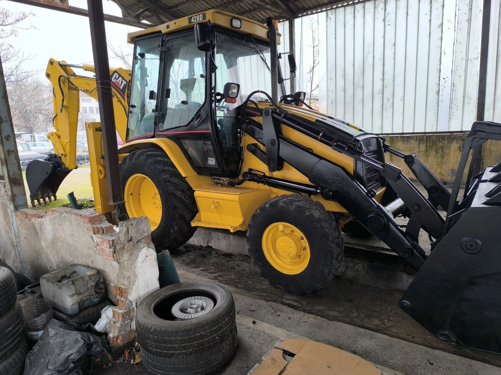 ����� Caterpillar 428D | Mobile.bg � ����������� 1