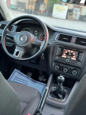 Обява за продажба на VW Jetta 1.6 TDI  ~12 600 лв. - изображение 9