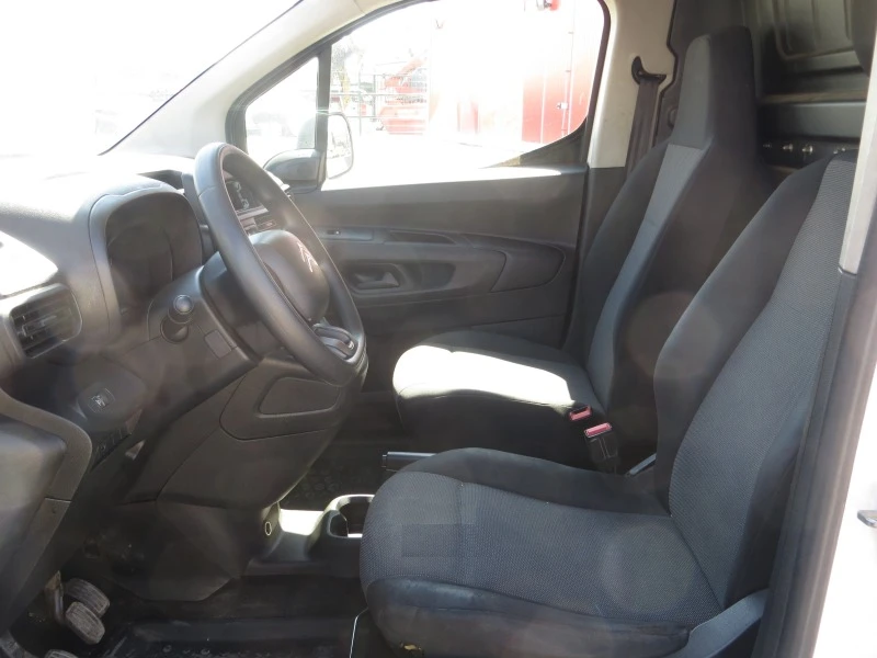 Citroen Berlingo EURO VIb, снимка 7 - Автомобили и джипове - 45354003