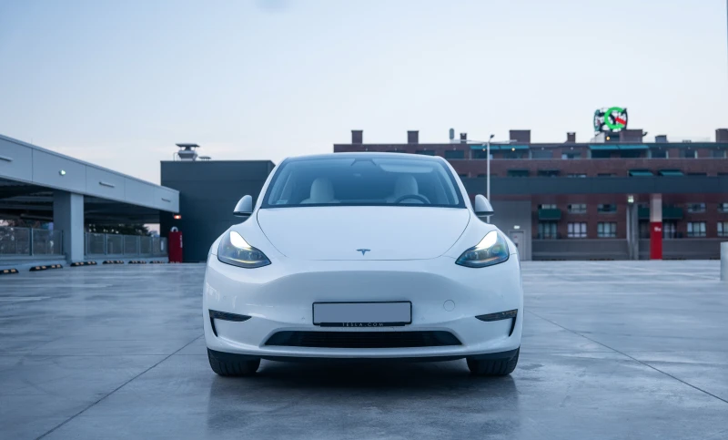 Tesla Model Y, снимка 10 - Автомобили и джипове - 47452998