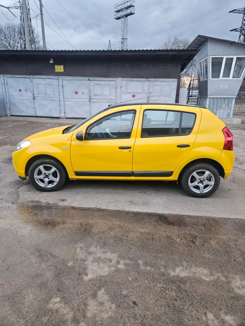 Dacia Sandero, снимка 6 - Автомобили и джипове - 49457677