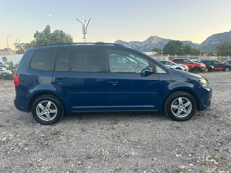 VW Touran 1.6TDI 105kc NAVI FACE, снимка 2 - Автомобили и джипове - 51583545