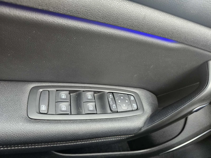 Renault Megane dCi 110 к.с. Дизел Stop & Start, снимка 11 - Автомобили и джипове - 52054121