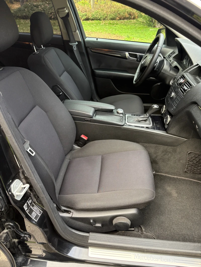 Mercedes-Benz C 220 OM646, снимка 8 - Автомобили и джипове - 52522424