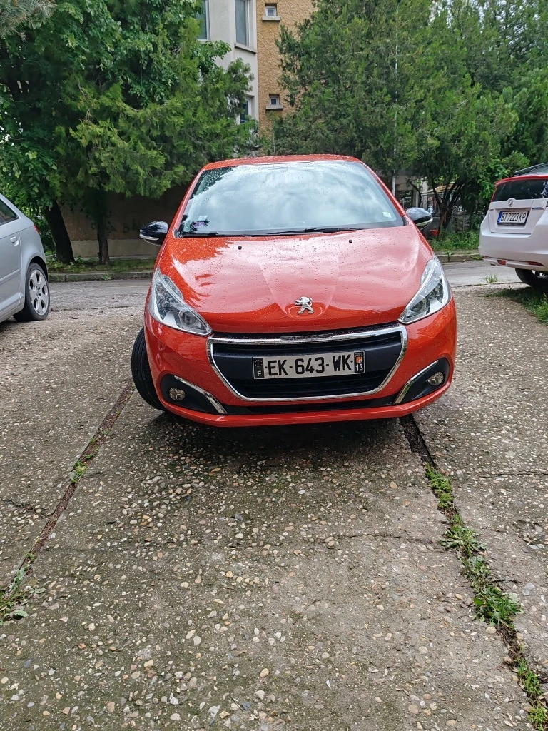 Peugeot 208 1.2 82 к.с. - изображение 2
