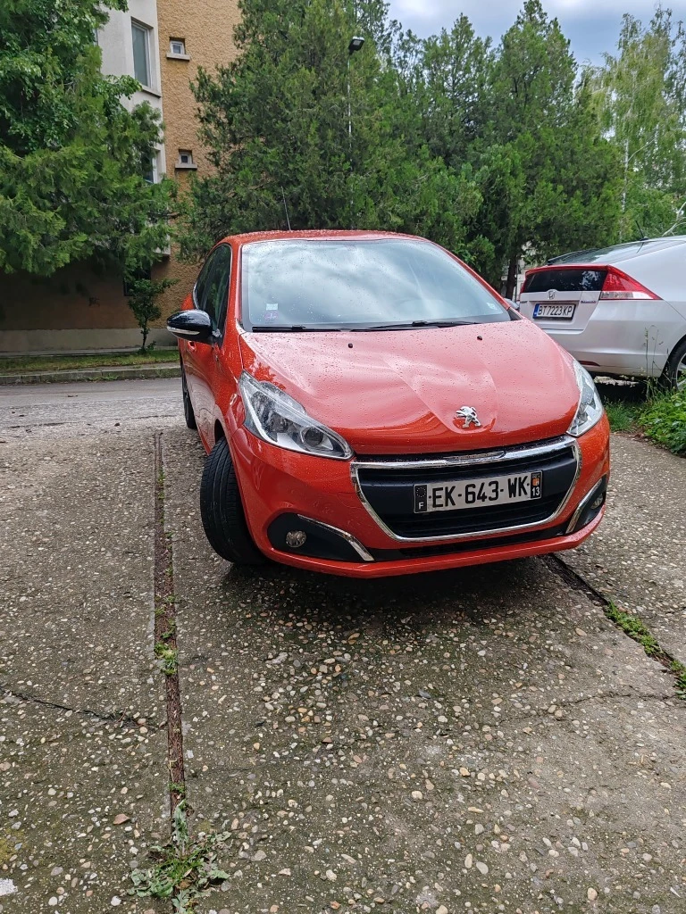 Peugeot 208 1.2 82 к.с. - изображение 9