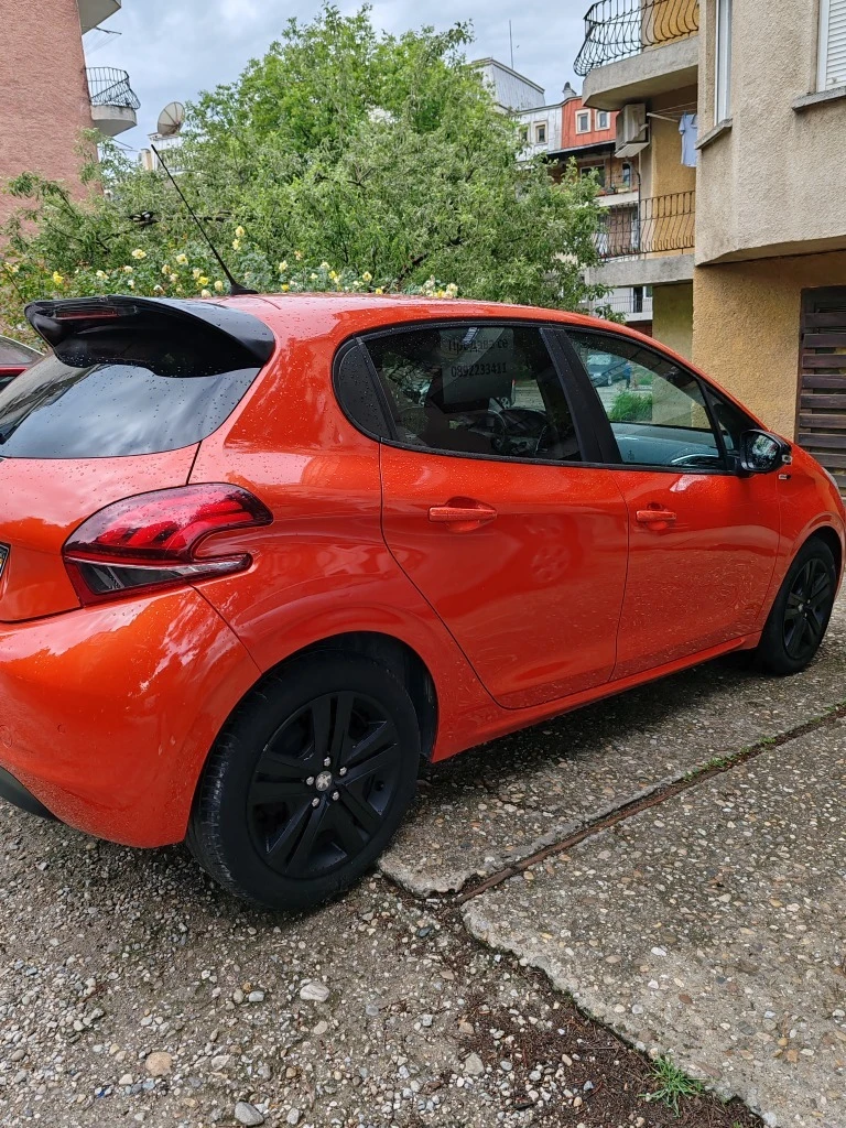 Peugeot 208 1.2 82 ..  6 | Mobile.bg   11