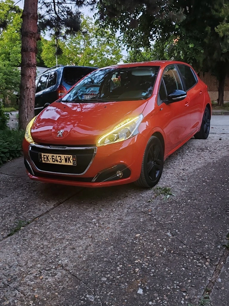 Peugeot 208 1.2 82 ..  6 | Mobile.bg   14