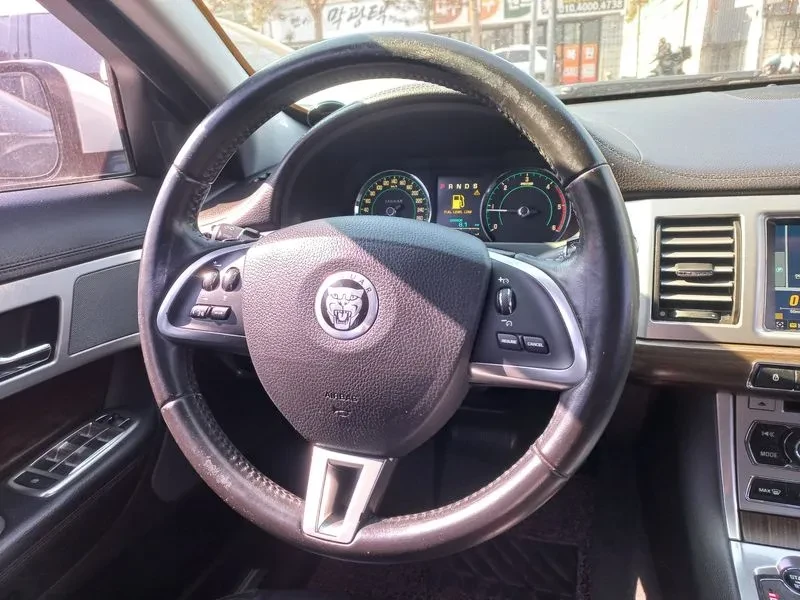 Jaguar Xf 2.2D | Mobile.bg � ����������� 10