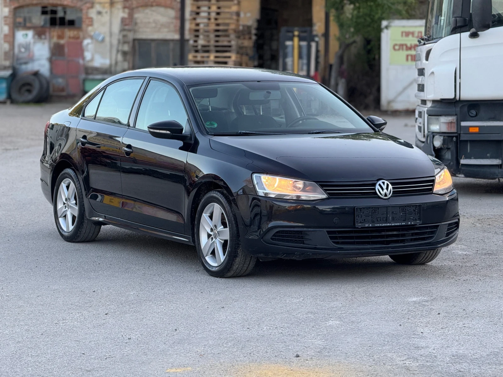 VW Jetta 1.6 TDI  - изображение 2