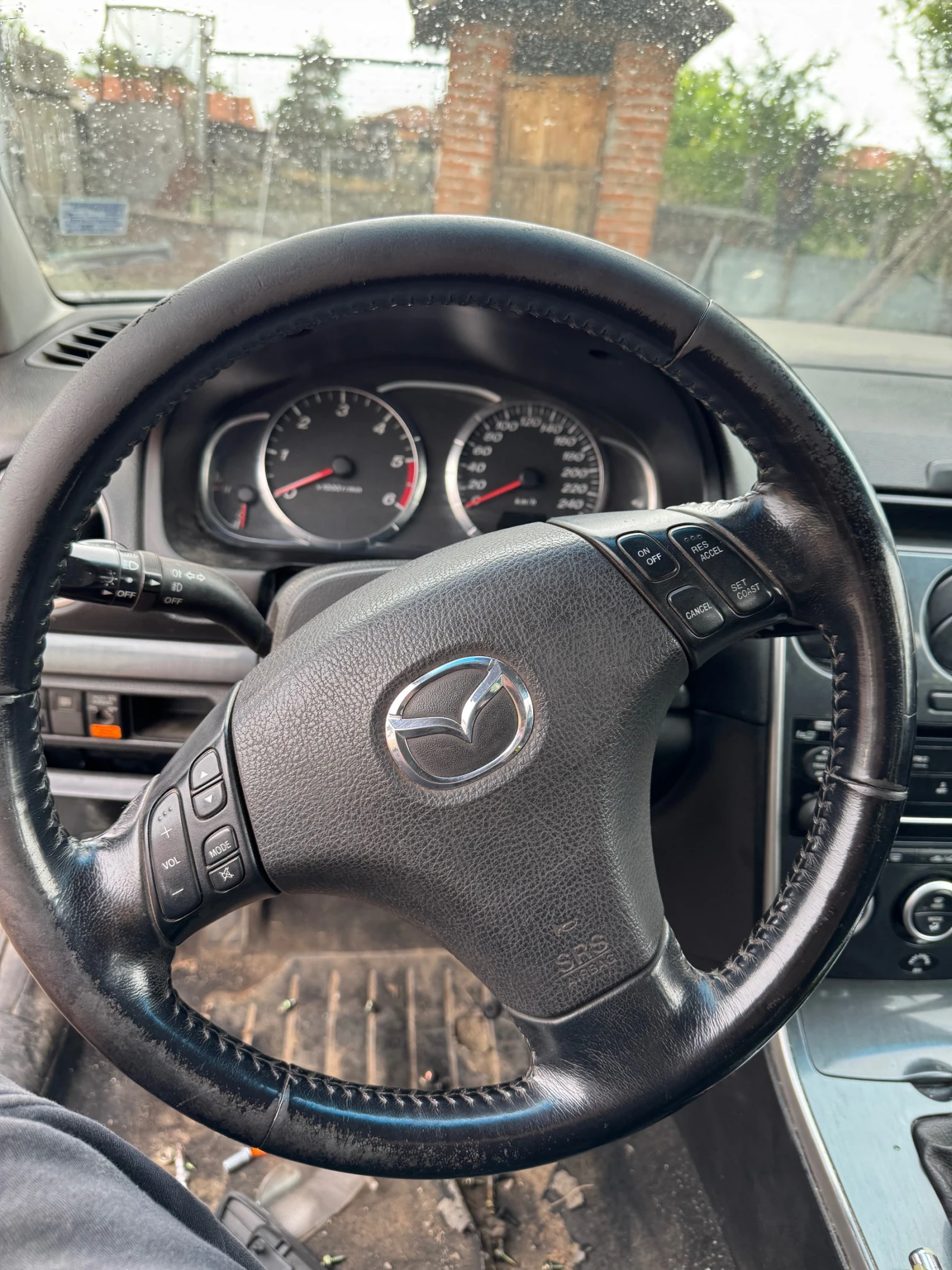 Mazda 6 2.0 - изображение 8