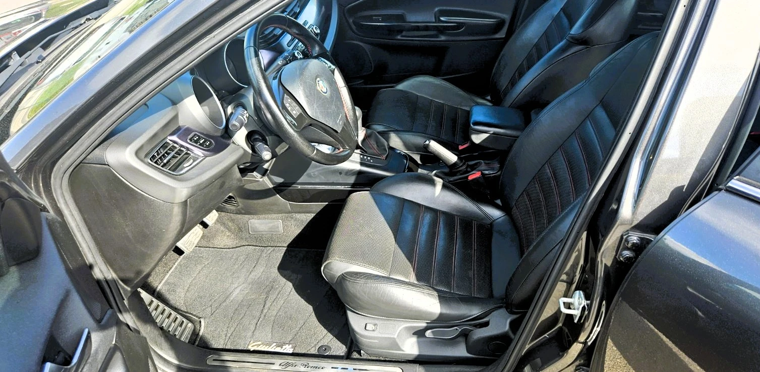 Alfa Romeo Giulietta 1.4T* 170hp* КОЖЕН САЛОН* ПОДГРЕВИ*  - изображение 4