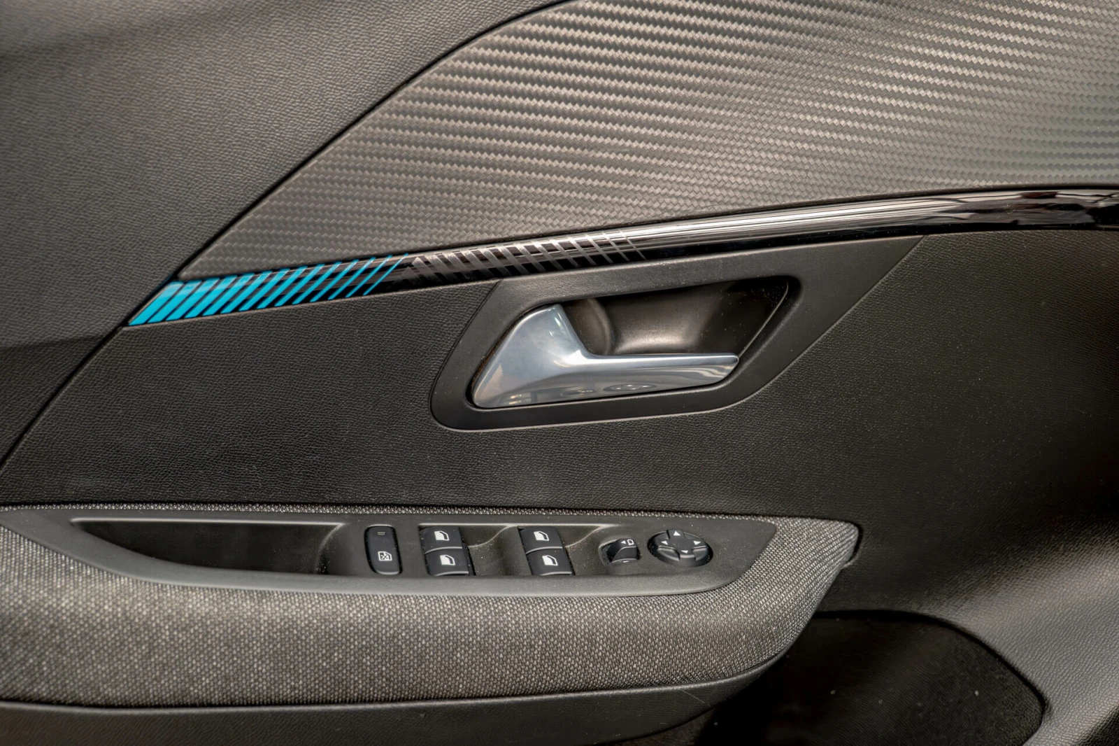 Peugeot 208 50kwh/Style/Navi/FullLed - изображение 9